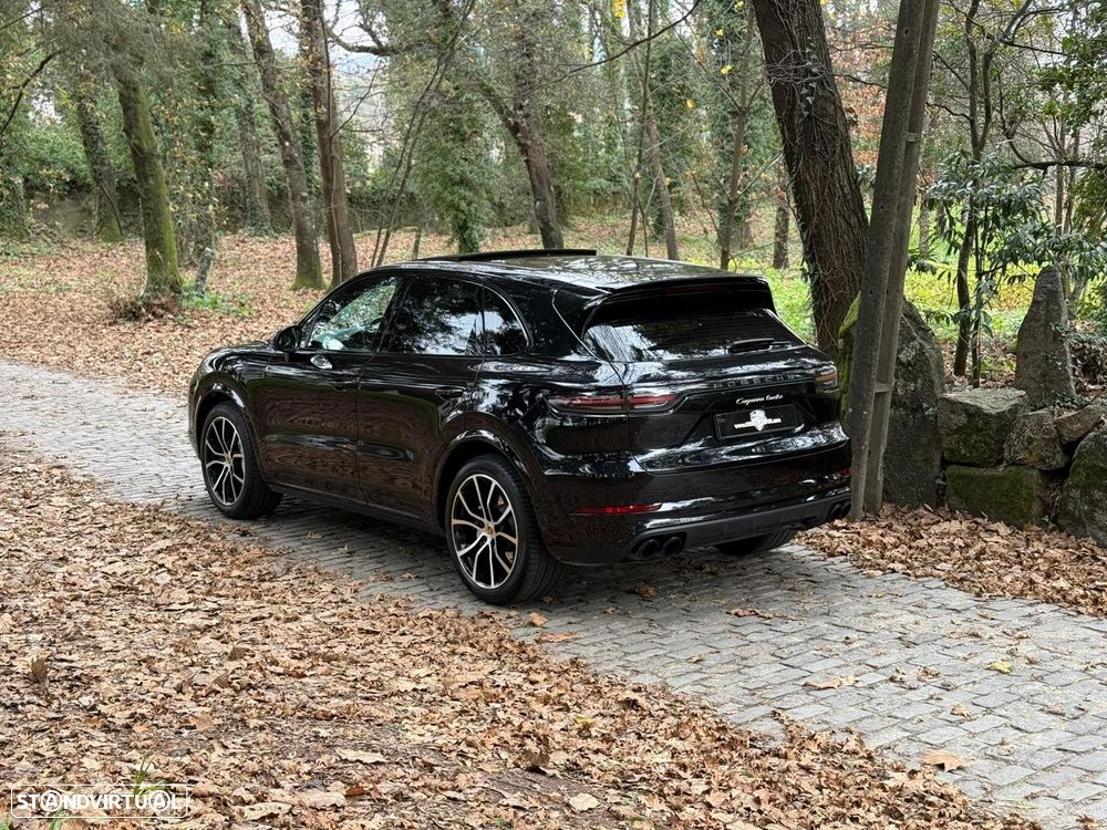 Porsche Cayenne Turbo - 6