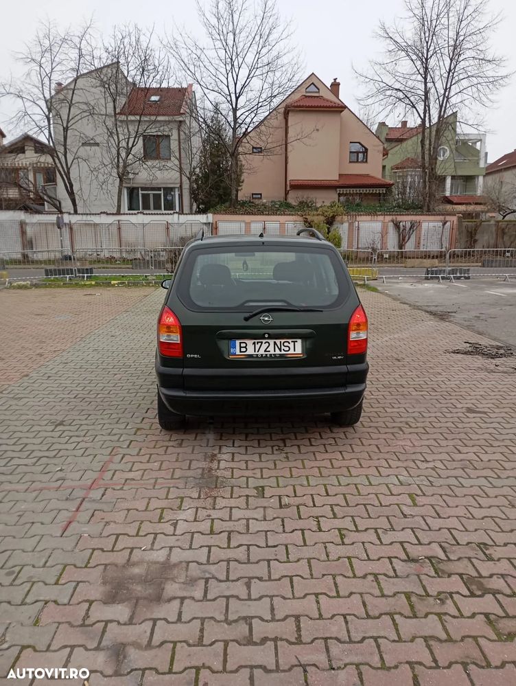 Opel Zafira 1.6 - 4