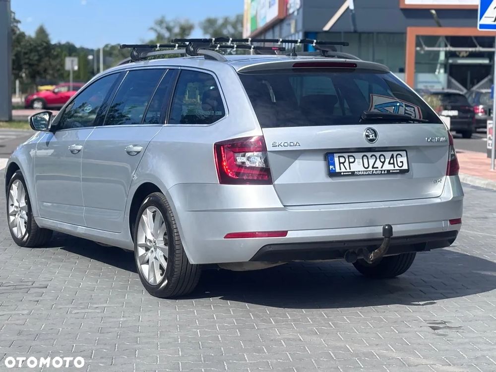 Skoda Octavia 2.0 TDI DSG Style - 14