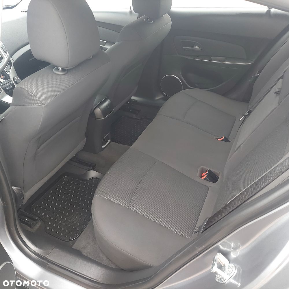 Chevrolet Cruze 1.6 LT+ - 15
