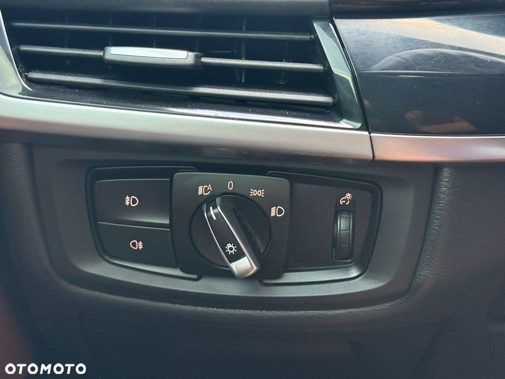 BMW X5 xDrive35i Sport-Aut - 24