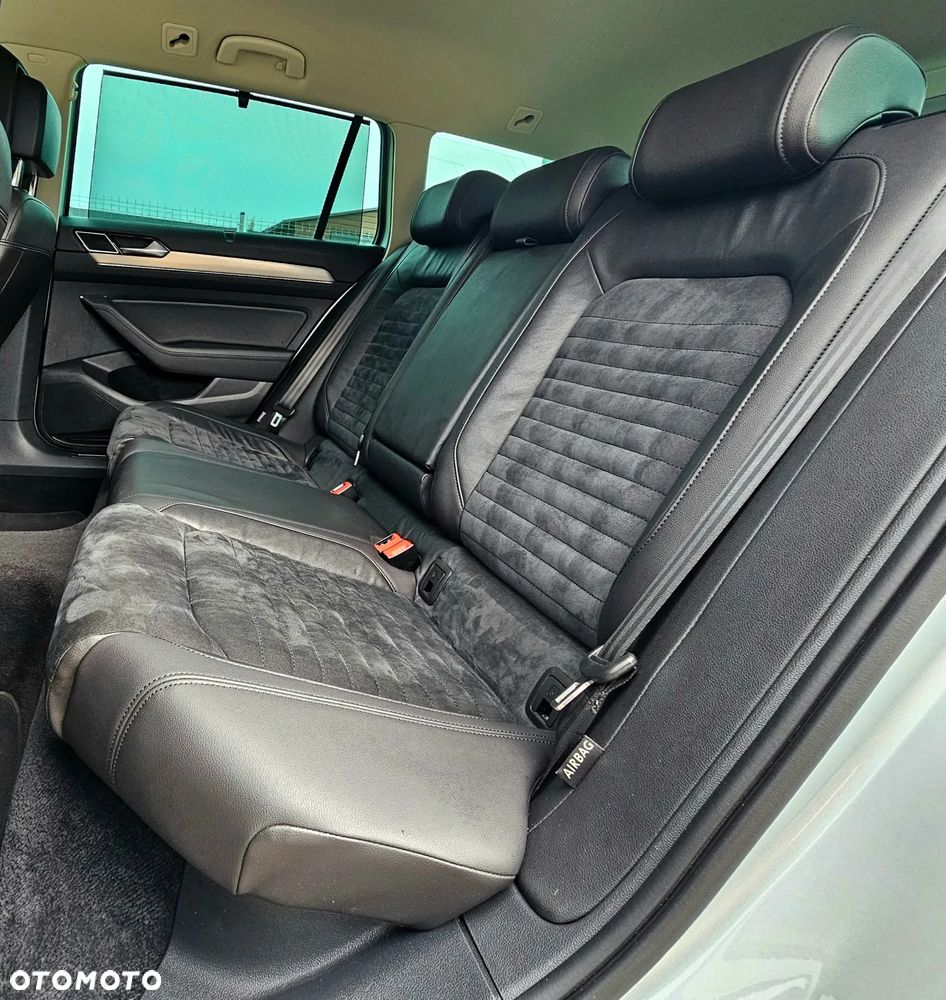 Volkswagen Passat 2.0 TDI (BlueMotion Technology) Highline - 12