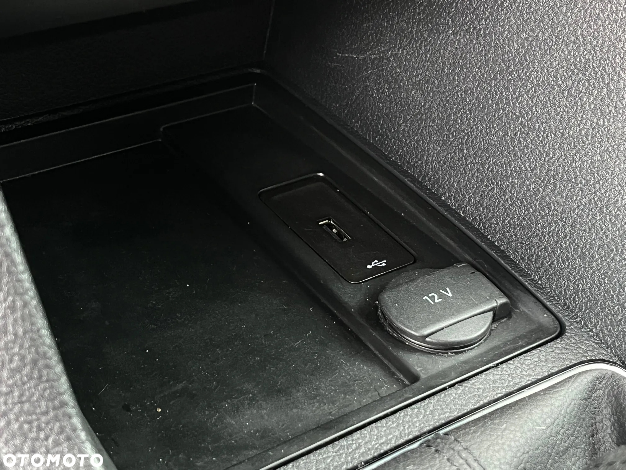 Volkswagen Caddy - 28
