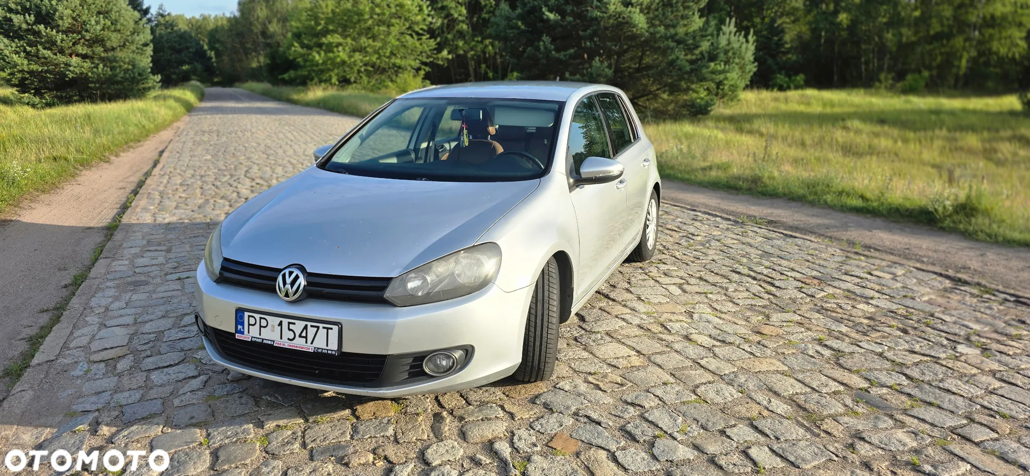Volkswagen Golf VI 1.6 TDI BlueMot Comfortline - 2