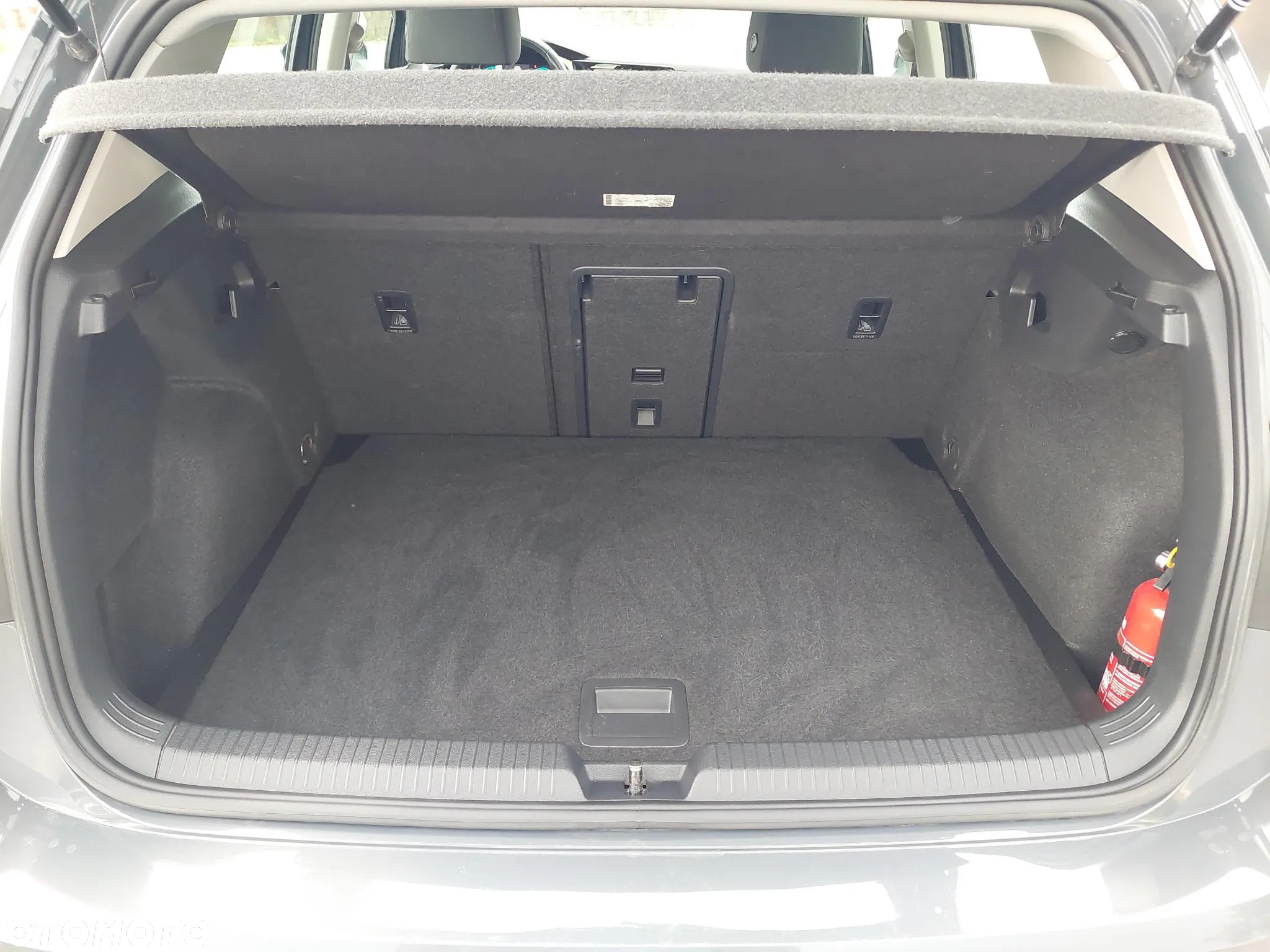 Volkswagen Golf VIII 1.5 TSI EVO Life - 17