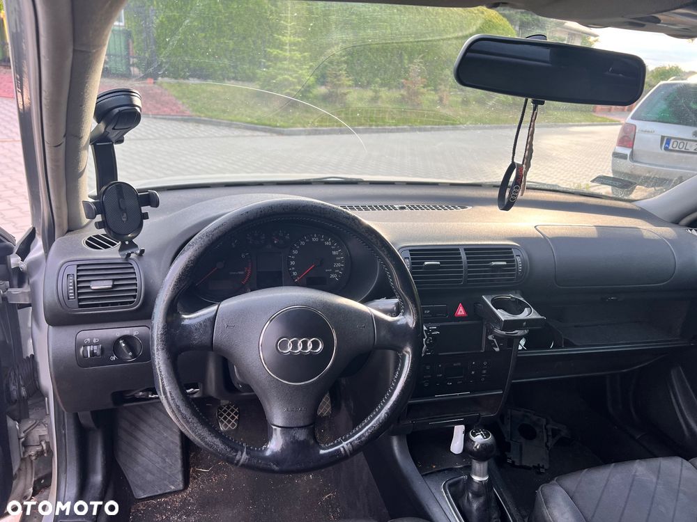 Audi A3 3-drzwiowe 1.8T Ambition - 7