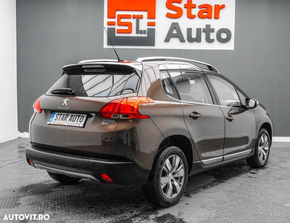 Peugeot 2008 1.2 PureTech Turbo Allure - 6