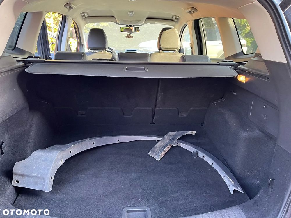 Ford Kuga 1.5 EcoBoost 2x4 Business Edition - 17