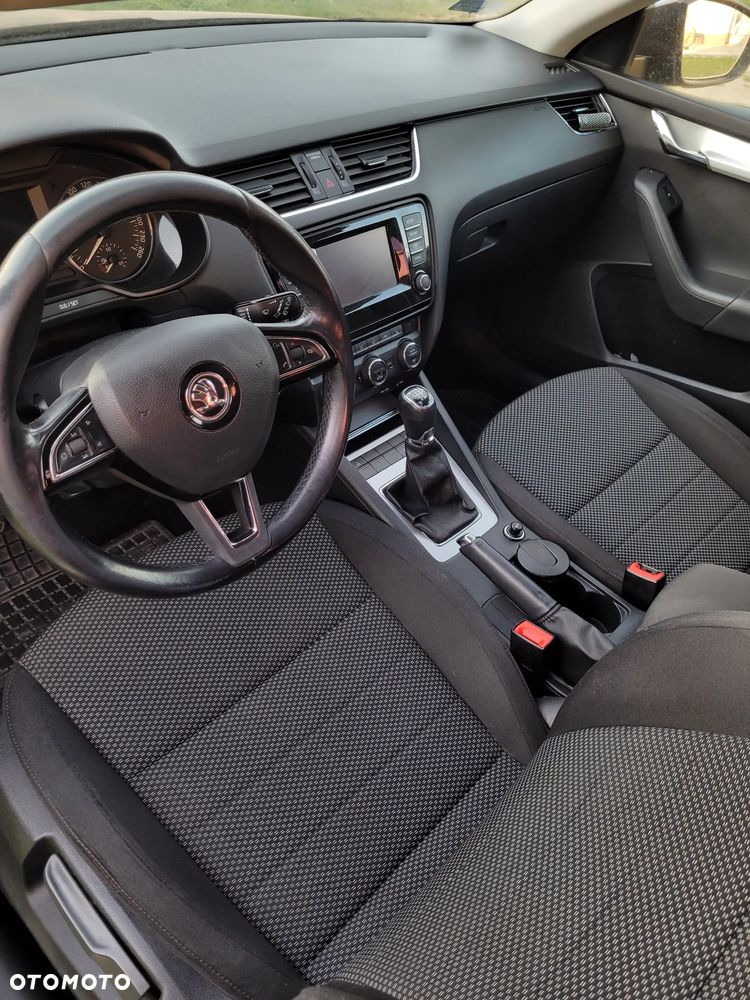 Skoda Octavia 1.6 TDI Ambition - 10