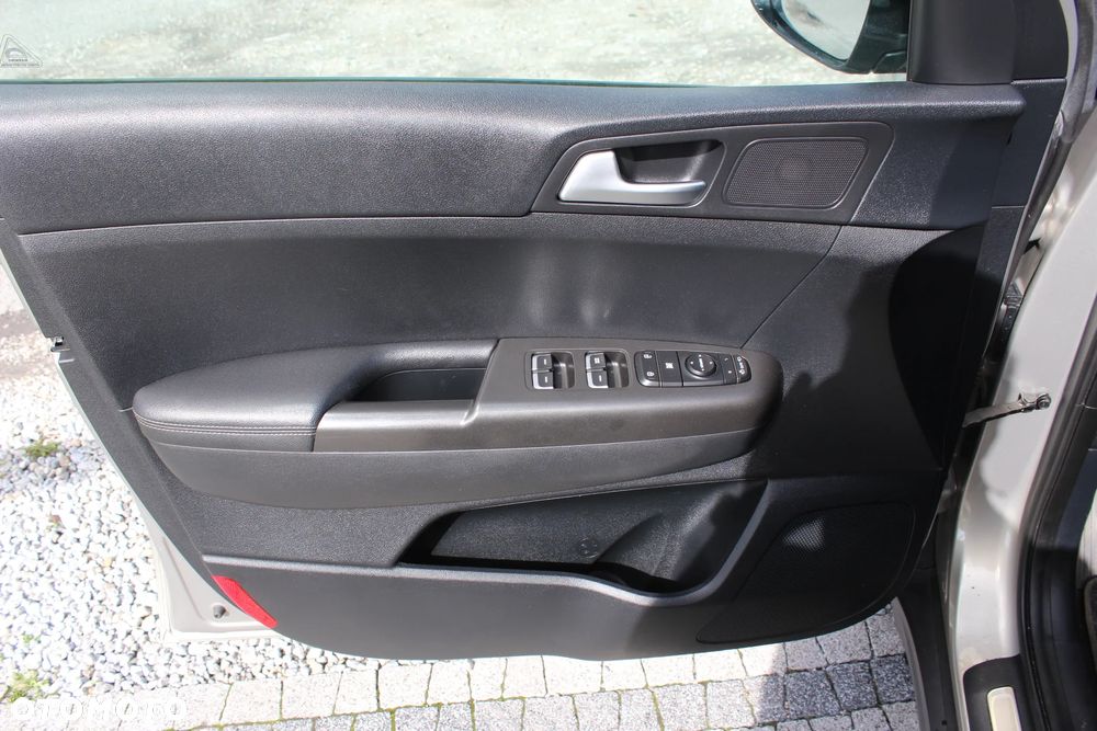 Kia Sportage 1.7 CRDI 2WD ISG Dream-Team Edition - 13