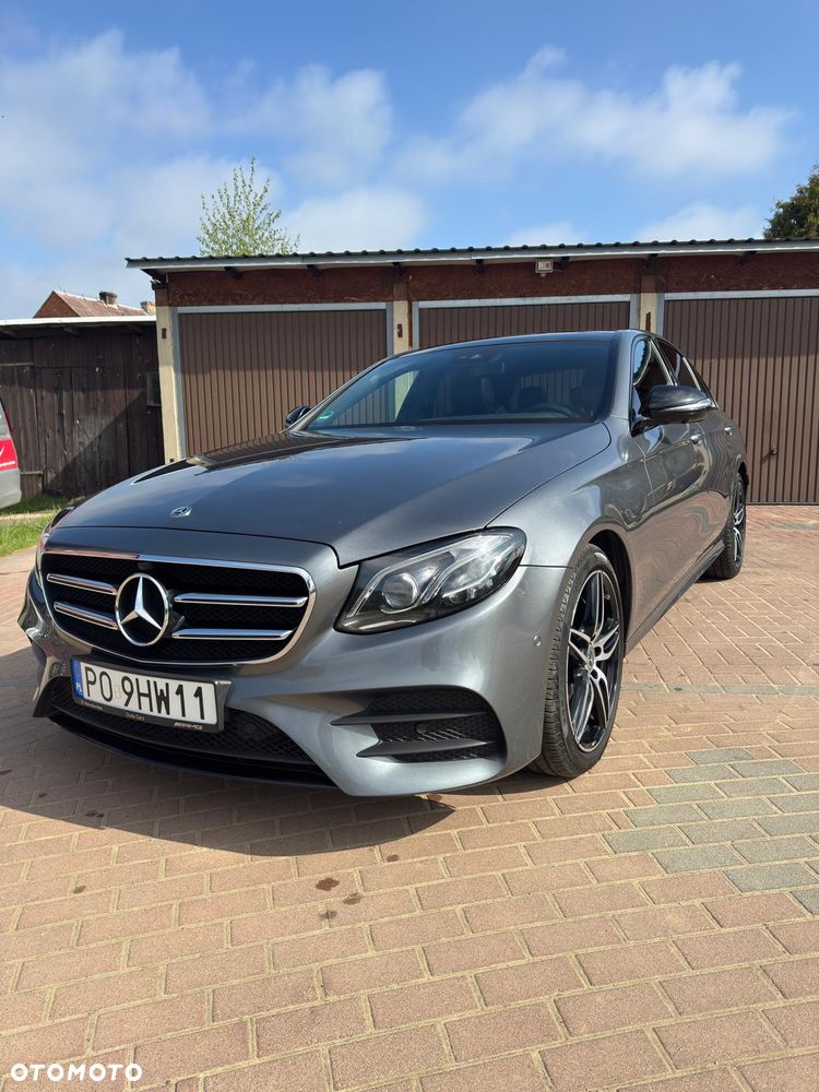 Mercedes-Benz Klasa E 220 d 4-Matic 9G-TRONIC - 2