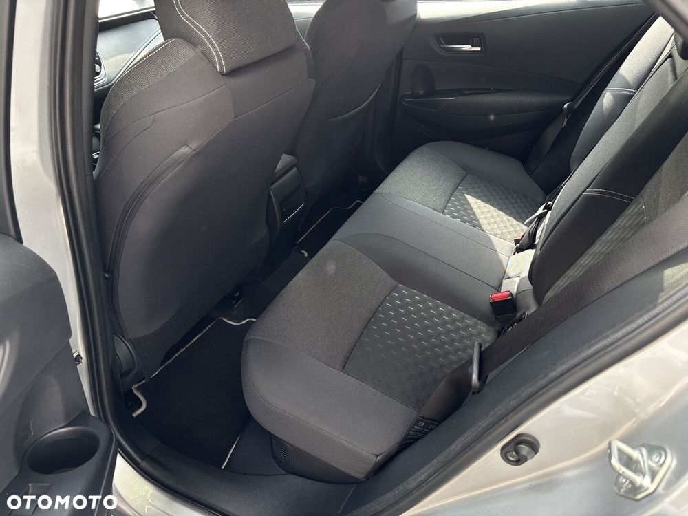 Toyota Corolla - 21