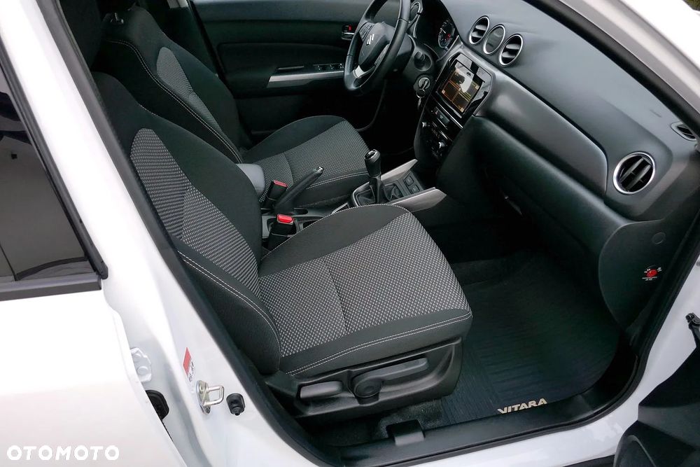 Suzuki Vitara - 12
