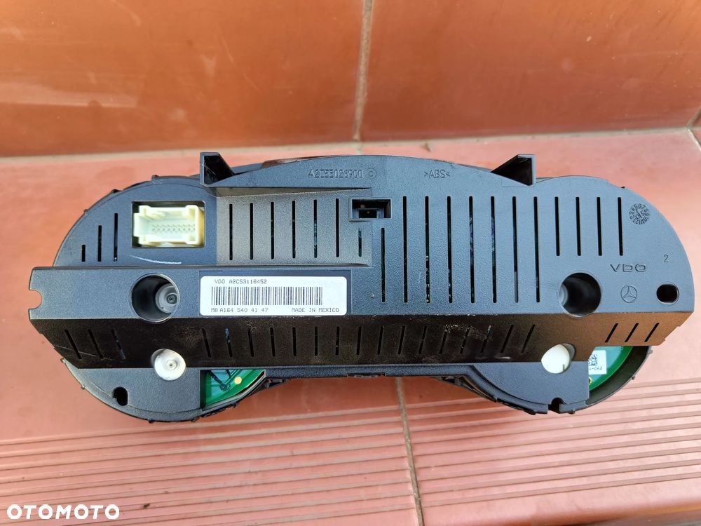 MERCEDES W164 ML 3.0 V6 CDI LICZNIK ZEGARY EU A1645404147 - 3