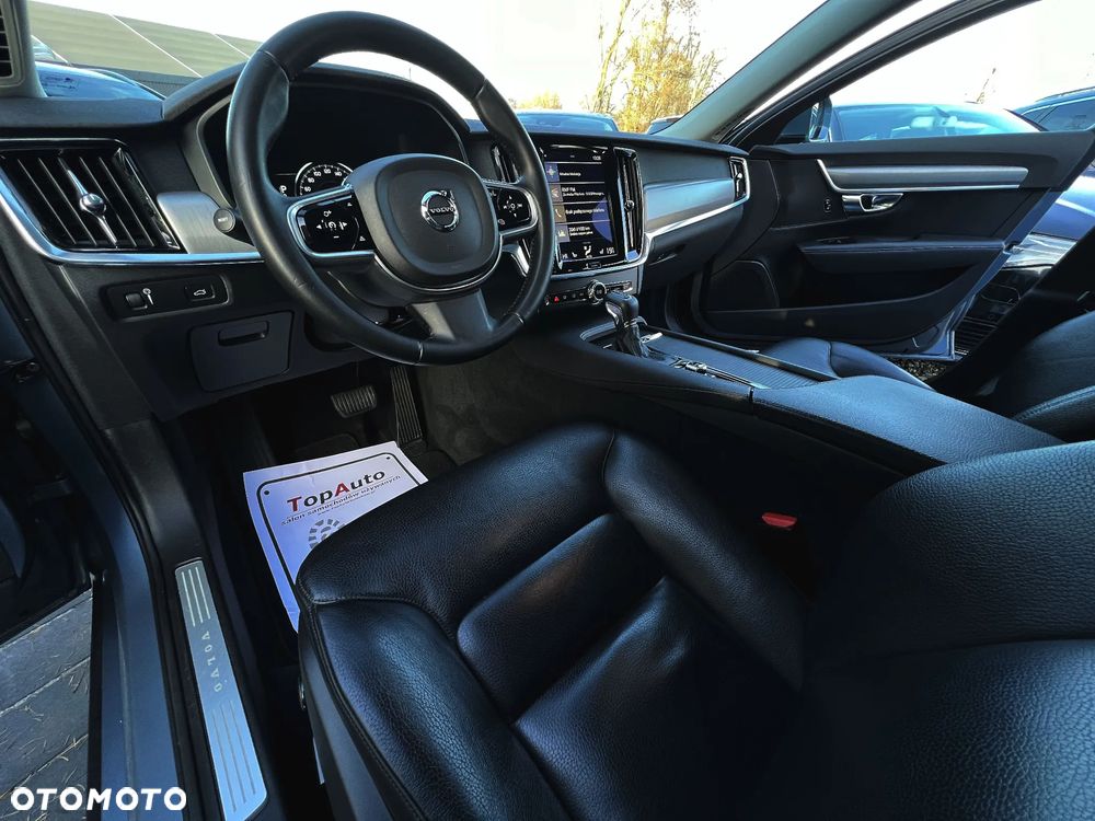 Volvo V90 D4 Geartronic Momentum - 19