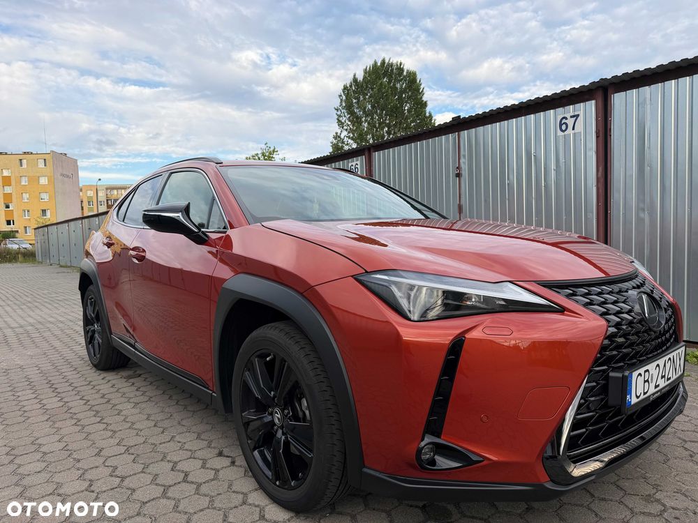Lexus UX - 3