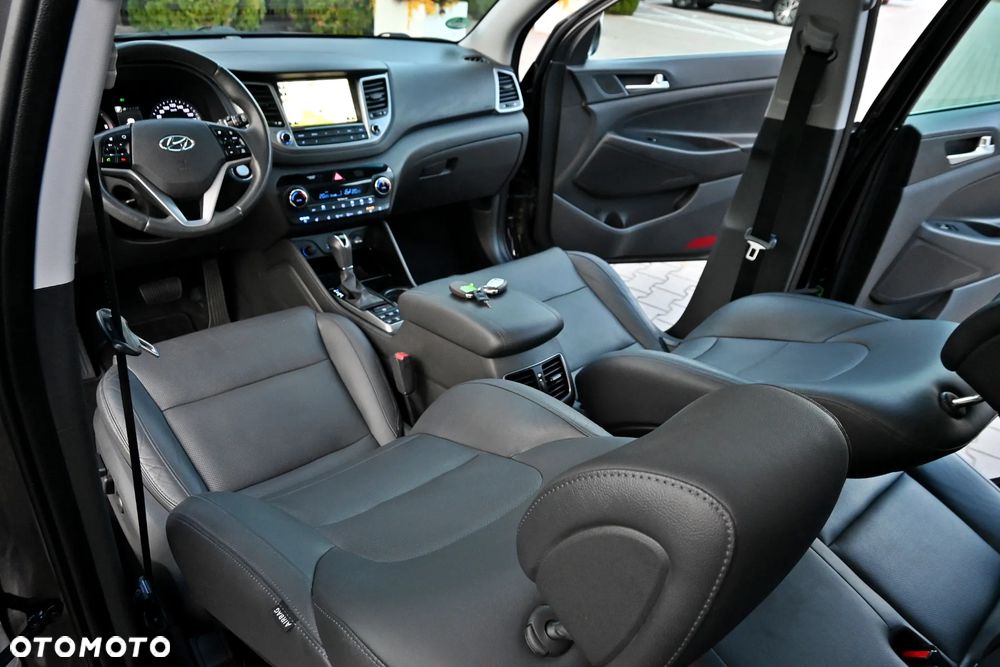 Hyundai Tucson 2.0 CRDI Premium 4WD - 29