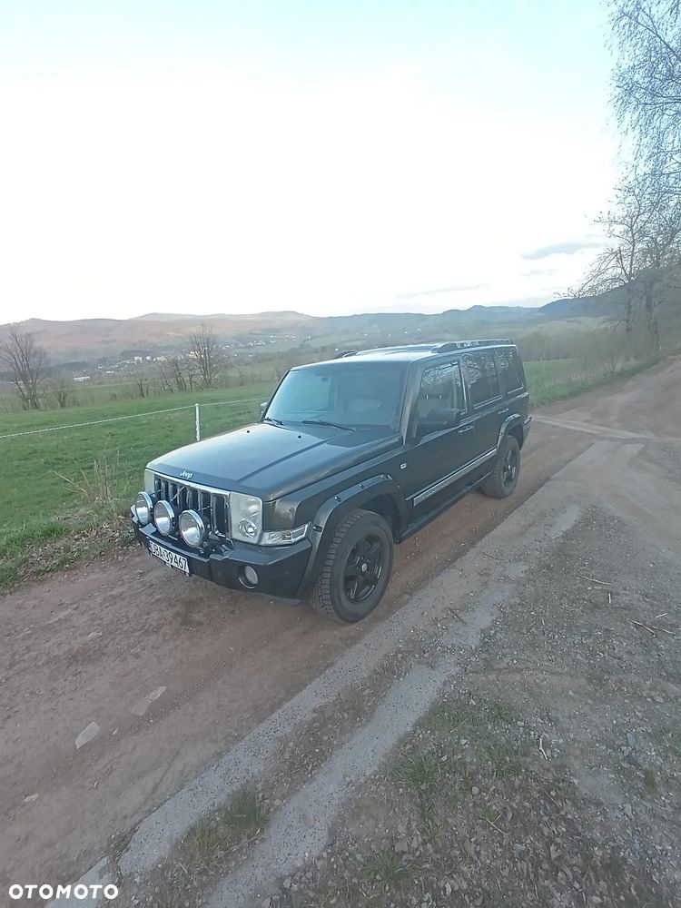 Jeep Commander 5.7 V8 HEMI Automatik Overland - 1
