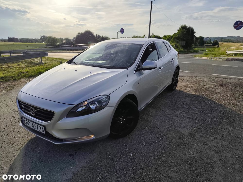 Volvo V40 D2 Ocean Race - 1