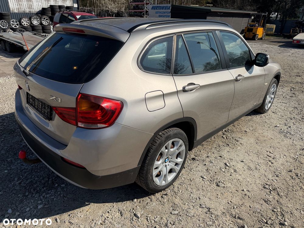 BMW X1 sDrive18d Sport Line - 7