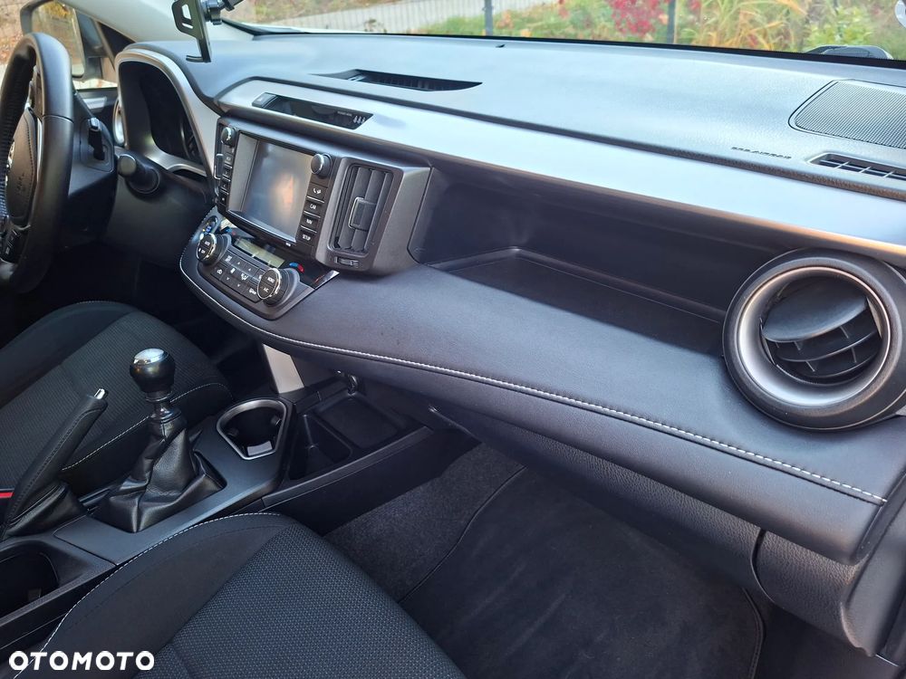 Toyota RAV4 - 25