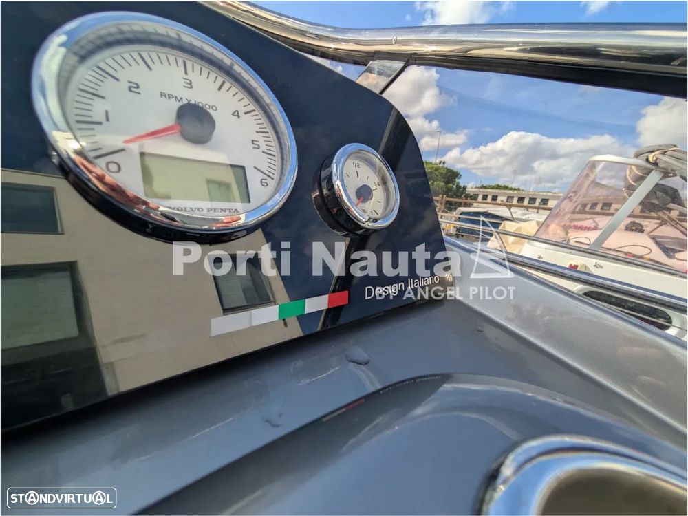 Cranchi Endurance 30 - 18