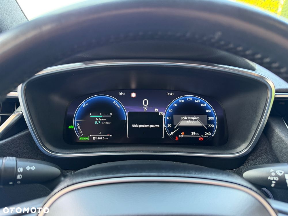 Toyota Corolla 1.8 Hybrid Style - 22