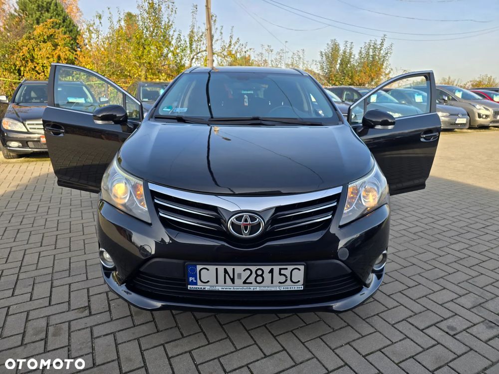 Toyota Avensis - 22