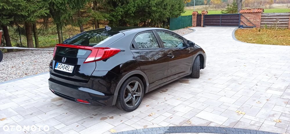 Honda Civic 2012 photo 2