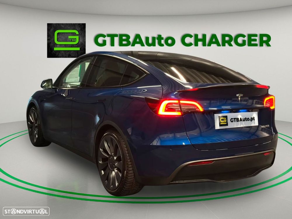Tesla Model Y - 19