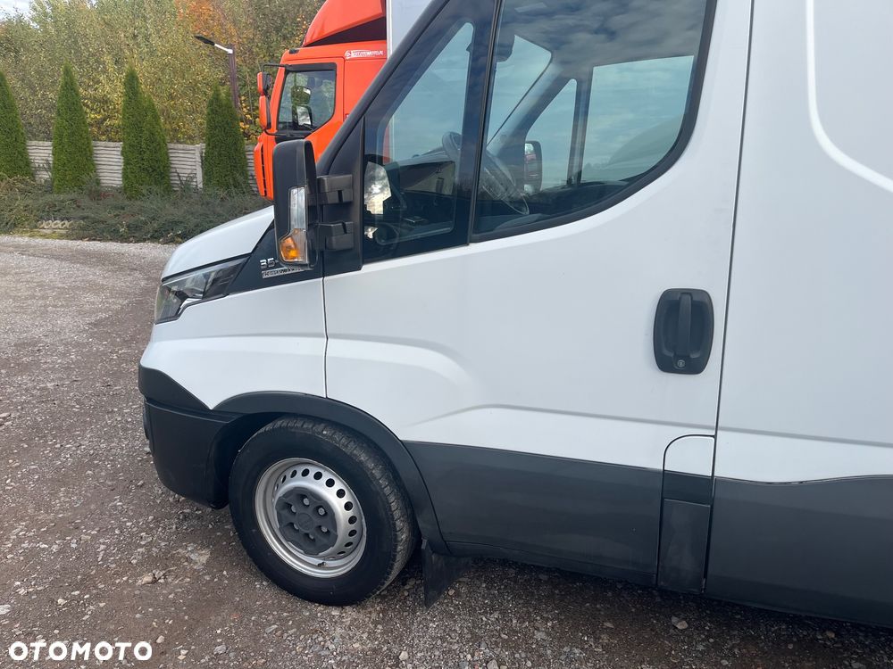 Iveco DAILY - 7