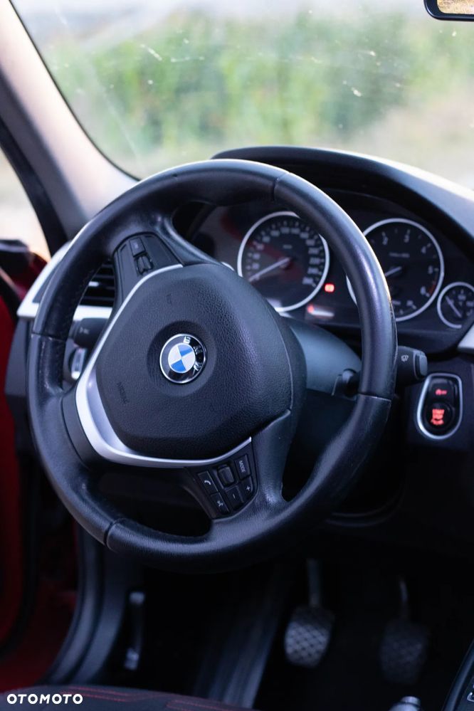 BMW Seria 3 320d - 13