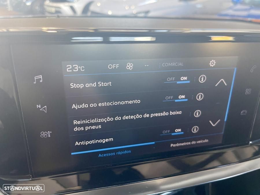 Peugeot 2008 1.2 PureTech Active Pack EAT8 - 19