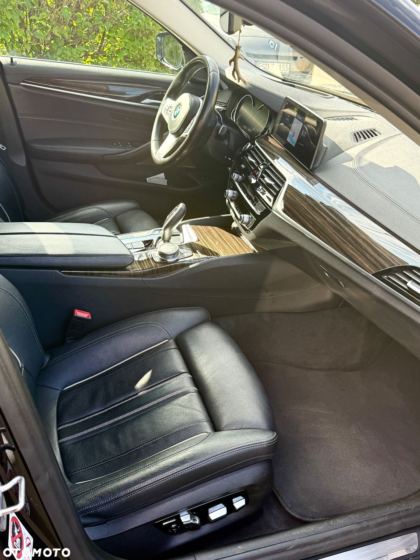 BMW Seria 5 520d Luxury Line - 11