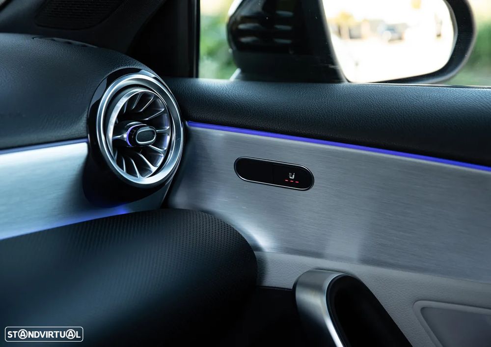 Mercedes-Benz A 180 d AMG Line Aut. - 21