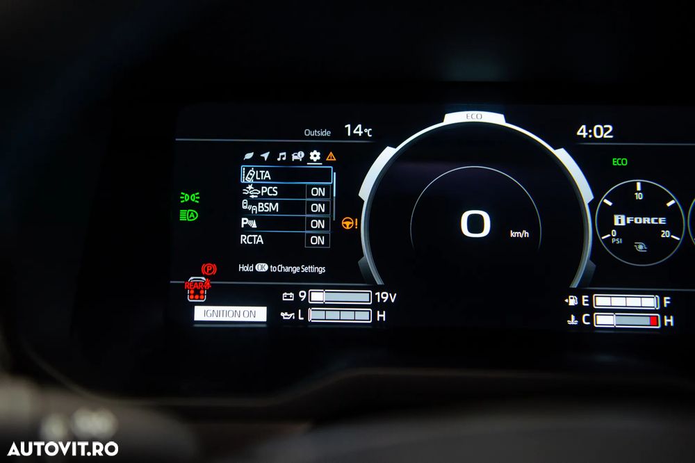 Toyota Sequoia - 24