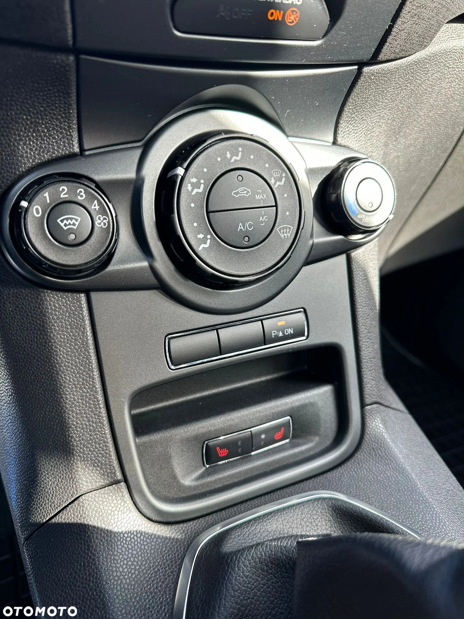 Ford Fiesta 1.0 Silver X Plus EU6 - 14