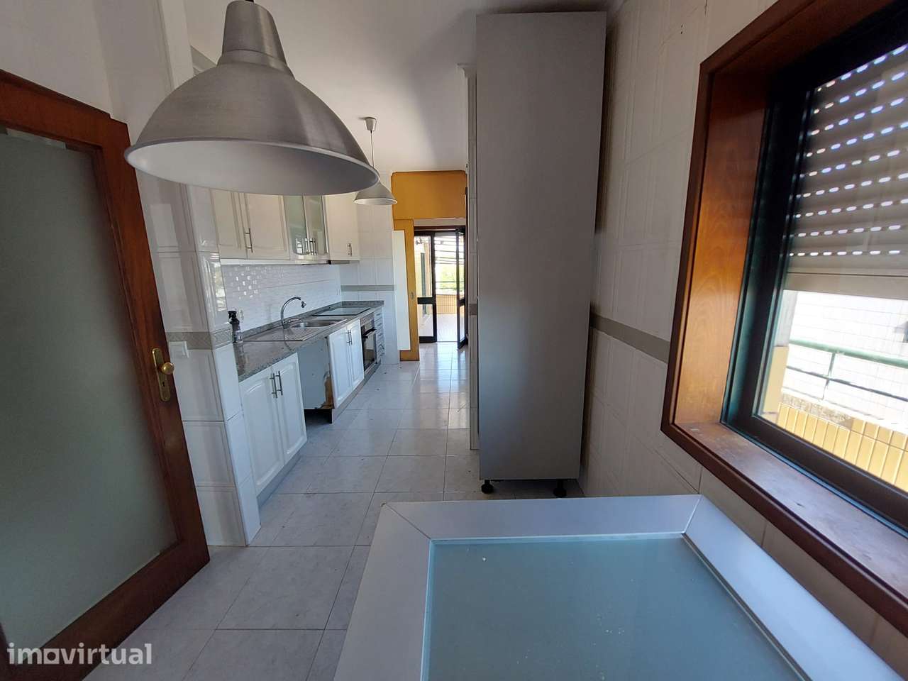 T2  no último piso com terraço  e garagem fechada S. Félix da Marinha - Grande imagem: 5/30