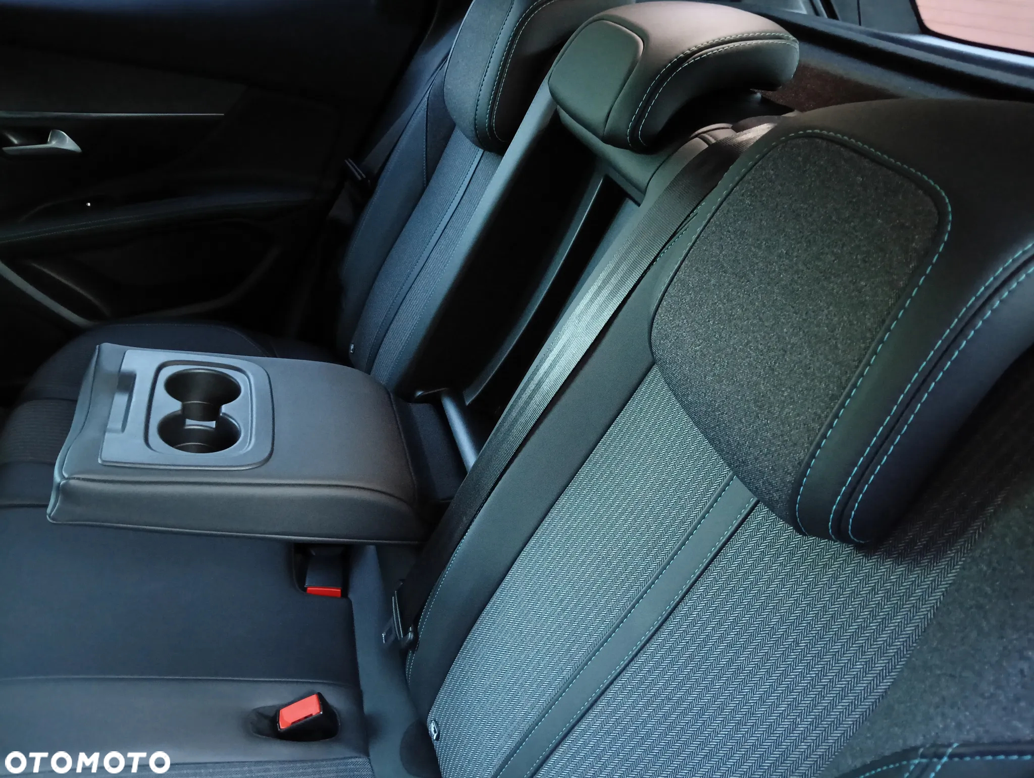 Peugeot 3008 BlueHDi 130 Stop & Start EAT8 Crossway - 11