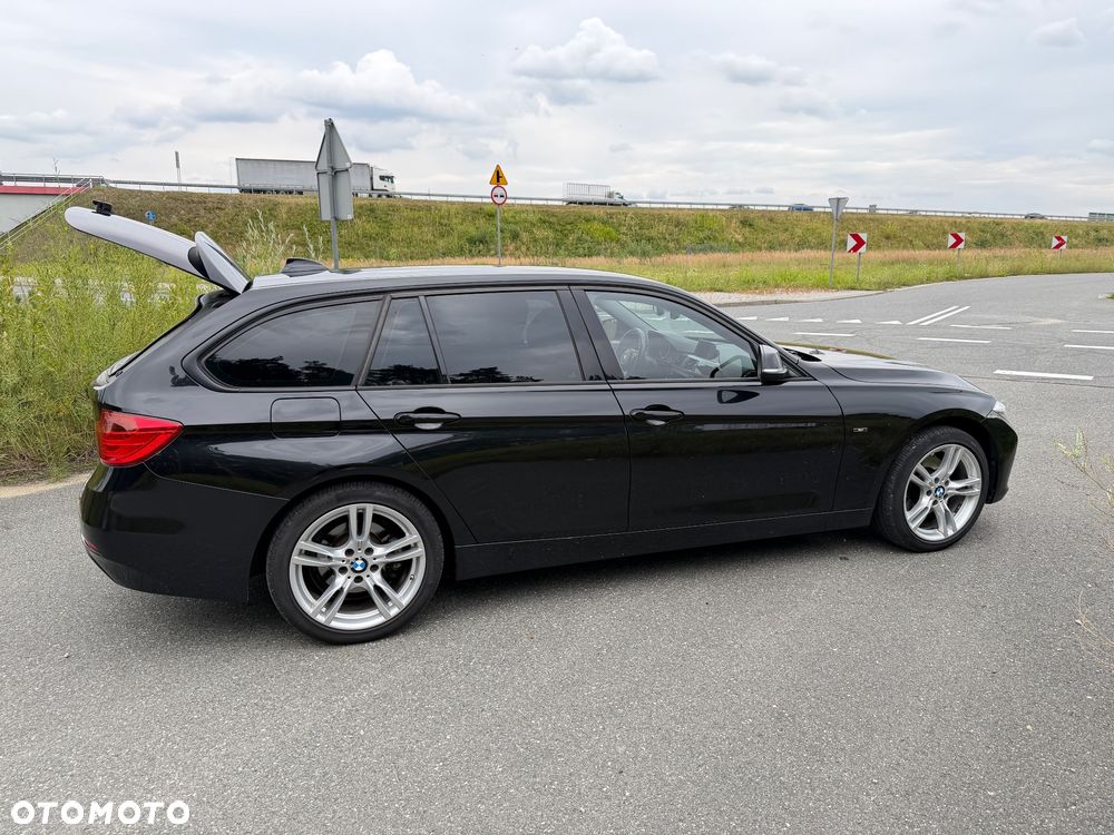 BMW Seria 3 318d Sport Line - 24