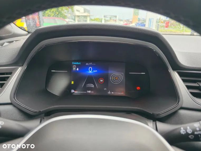 Renault Captur - 21