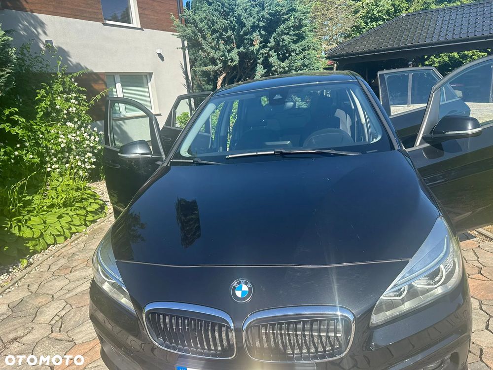 BMW Seria 2 218d - 4