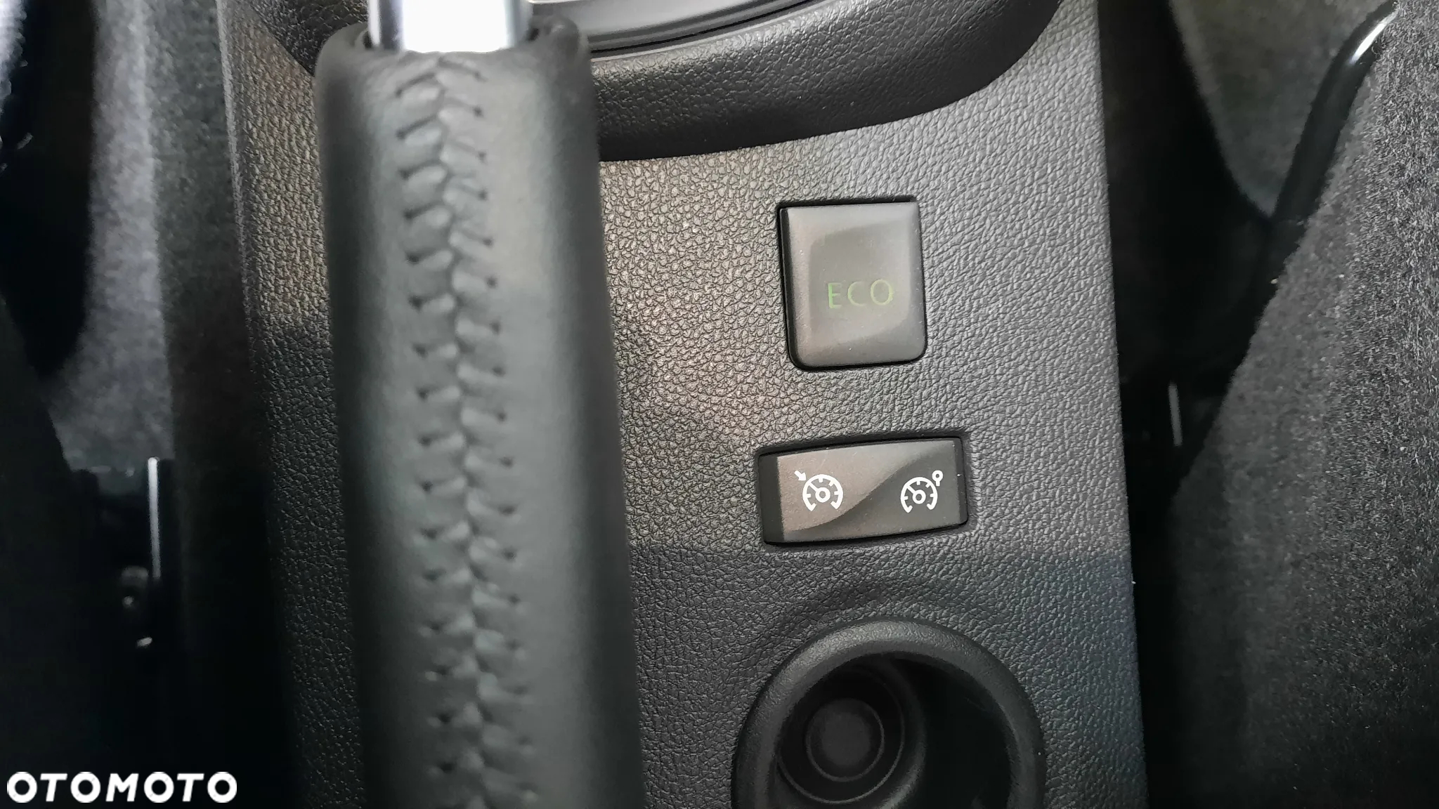 Renault Captur TCe 150 GPF INTENS - 16