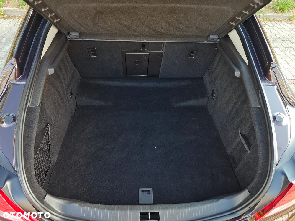 Opel Insignia 1.6 Turbo - 36