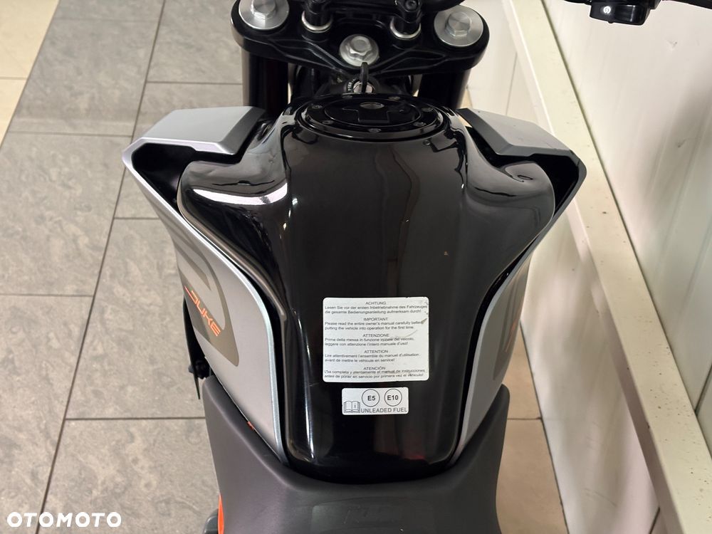 KTM Duke 125 - 13