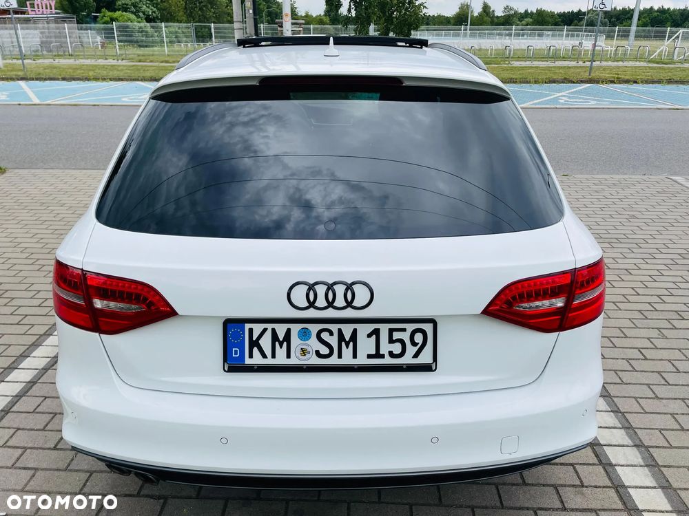 Audi A4 Avant 2.0 TDI DPF quattro S line Sportpaket - 4