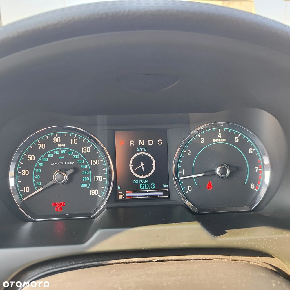 Jaguar XF 2.0 T Classic - 16