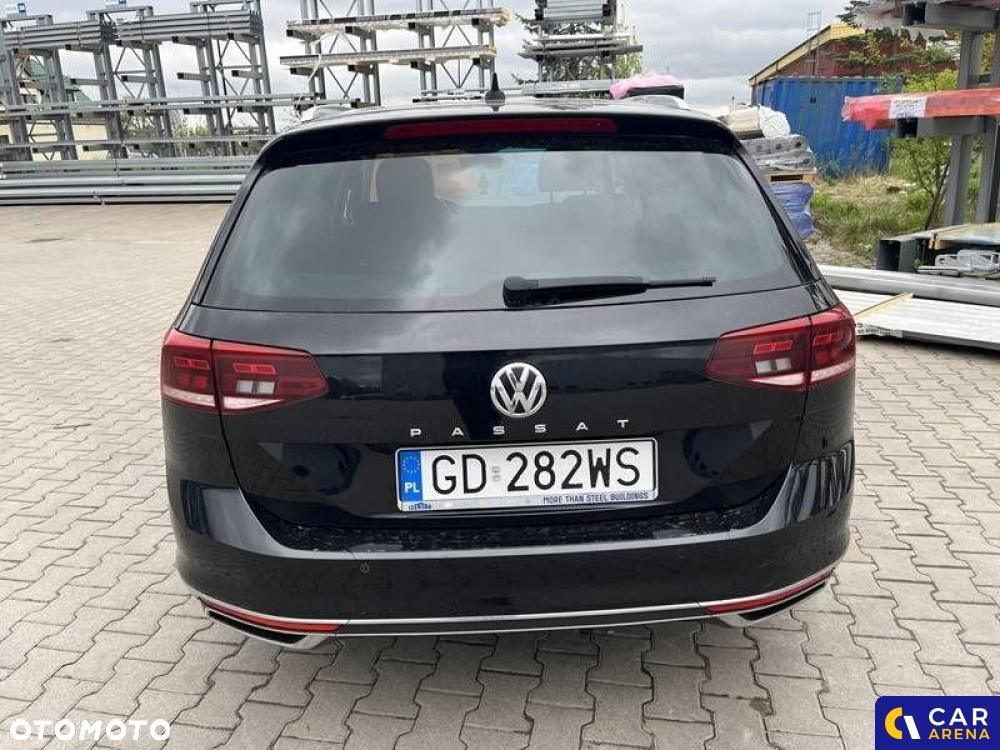 Volkswagen Passat - 4