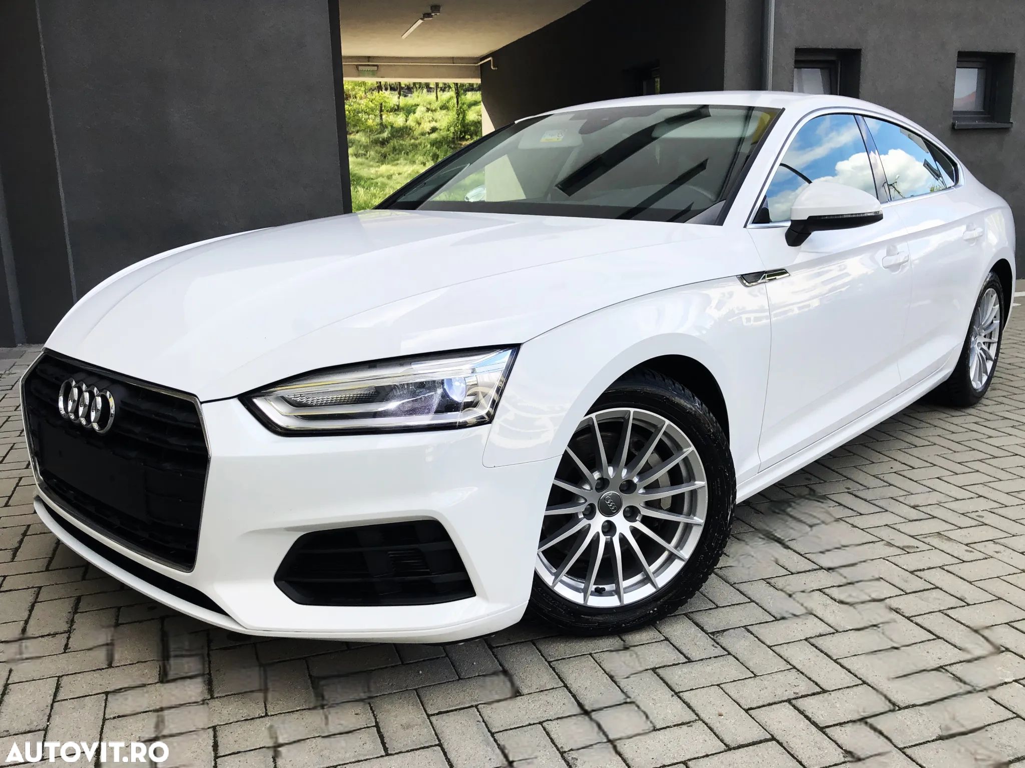 Audi A5 Sportback 2.0 TDI S tronic - 1