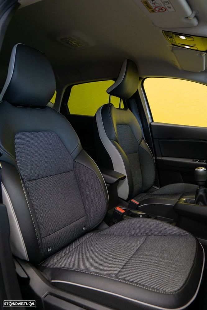 Renault Captur 1.0 TCe Exclusive Bi-Fuel - 16